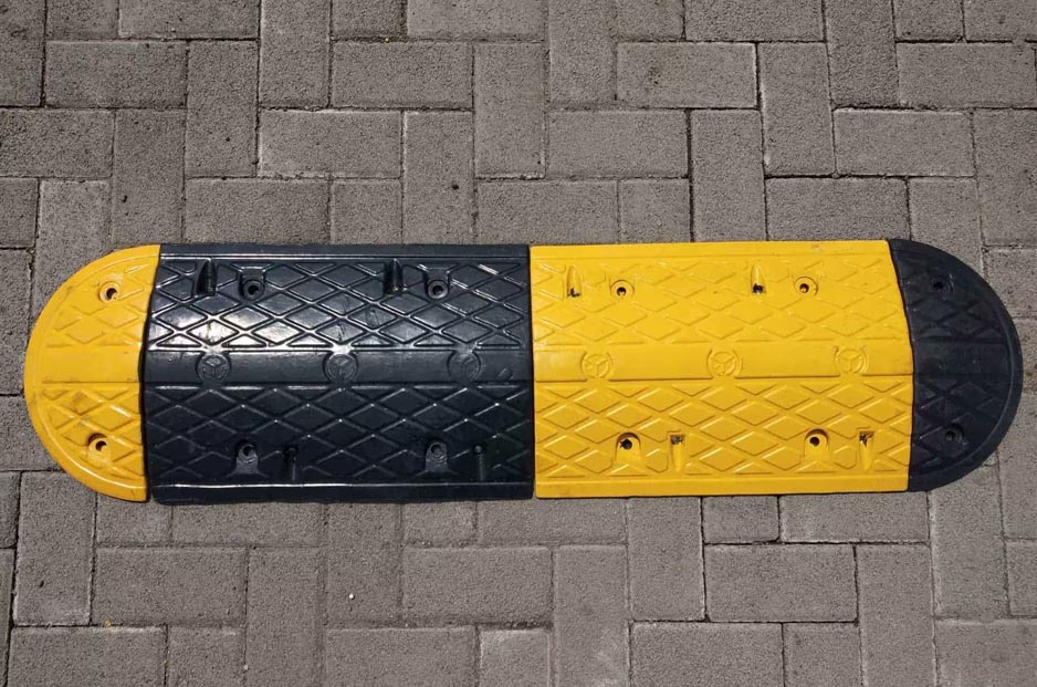 Plastic Speed Breaker manufacturers in pune ,Plastic Speed Breaker Suppiers in Pune,Plastic Speed Breaker Dealers in Pune,Plastic Speed Breaker Manufactures/Suppliers/Dealers in Pune. Awesome Image